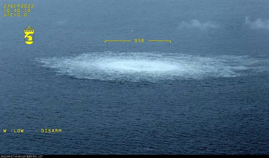En gasläcka i Östersjön från Nord Stream. Bilden är tagen från Kustbevakningens flygplan den 27 september 2022. Foto: Kustbevakningen