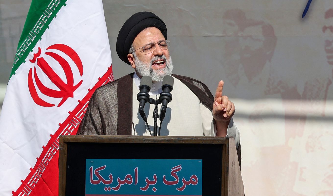 Enligt USA har regimen i Iran och Ryssland ingått ett tätt försvarspartnerskap vilket är av betydelse för Rysslands krigsförmåga i Ukraina. Foto: Atta Kenare/Getty Images