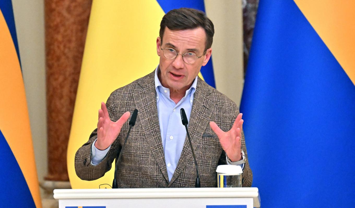 Ulf Kristersson lovade mer stöd till Ukraina under besöket i Kiev. Foto: Sergei Supinsky/Getty Images