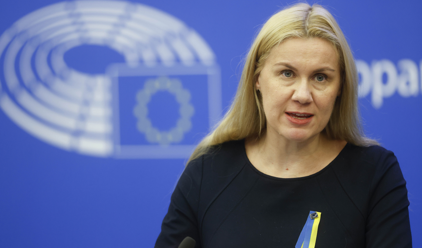 EU:s energikommissionär Kadri Simson presenterar förslag på reform av elektricitetsmarknaden på en presskonferens i Strasbourg. Foto: Jean-Francois Badias/AP/TT