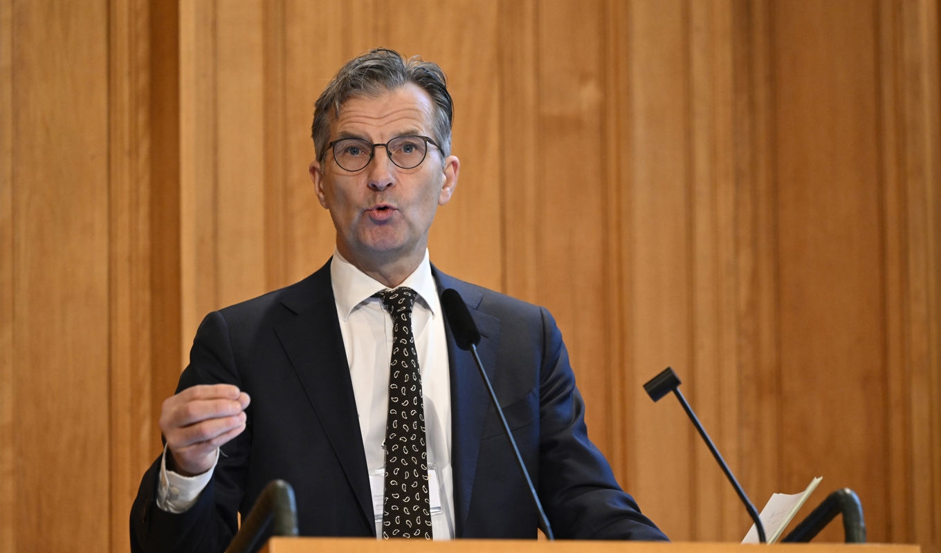 Riksbankschef Erik Thedéen säger att det inte finns någon risk för den finansiella stabiliteten i Sverige, med anledning av problemen för några banker i USA. Foto: Jessica Gow/TT