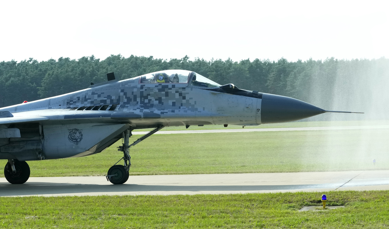 En slovakisk Mig 29 under en uppvisning i staden Malacky i augusti 2022. Foto: Petr David Josek/AP/TT