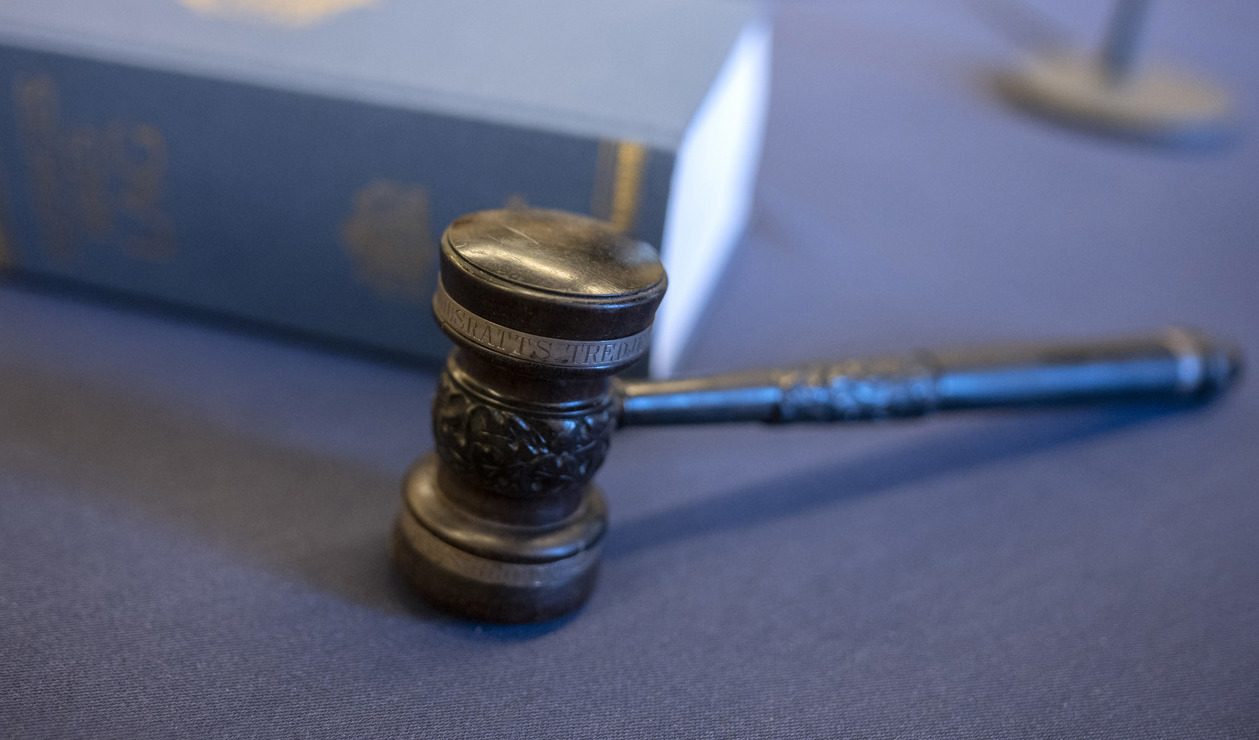 Riksdagspolitikern bjöd med två kvinnor till sin övernattningslägenhet. Arkivbild. Foto: Johan Nilsson/TT