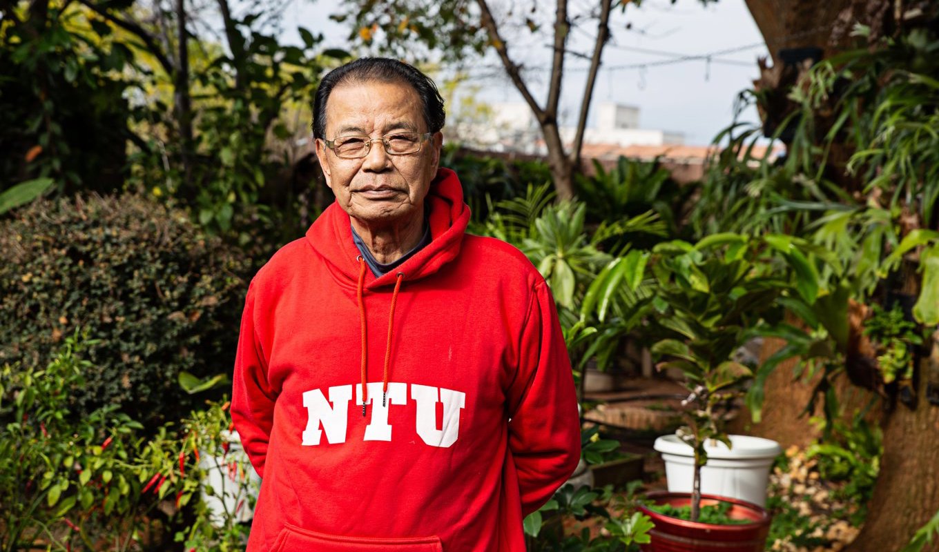 Den pensionerade översten och tidigare politikern Chen Shui Tsai har upplevt flera kinesiska bombattacker mot Kinmen under sin livstid. Nu är han orolig att det ska hända igen. Foto: Jonas Cullberg/TT