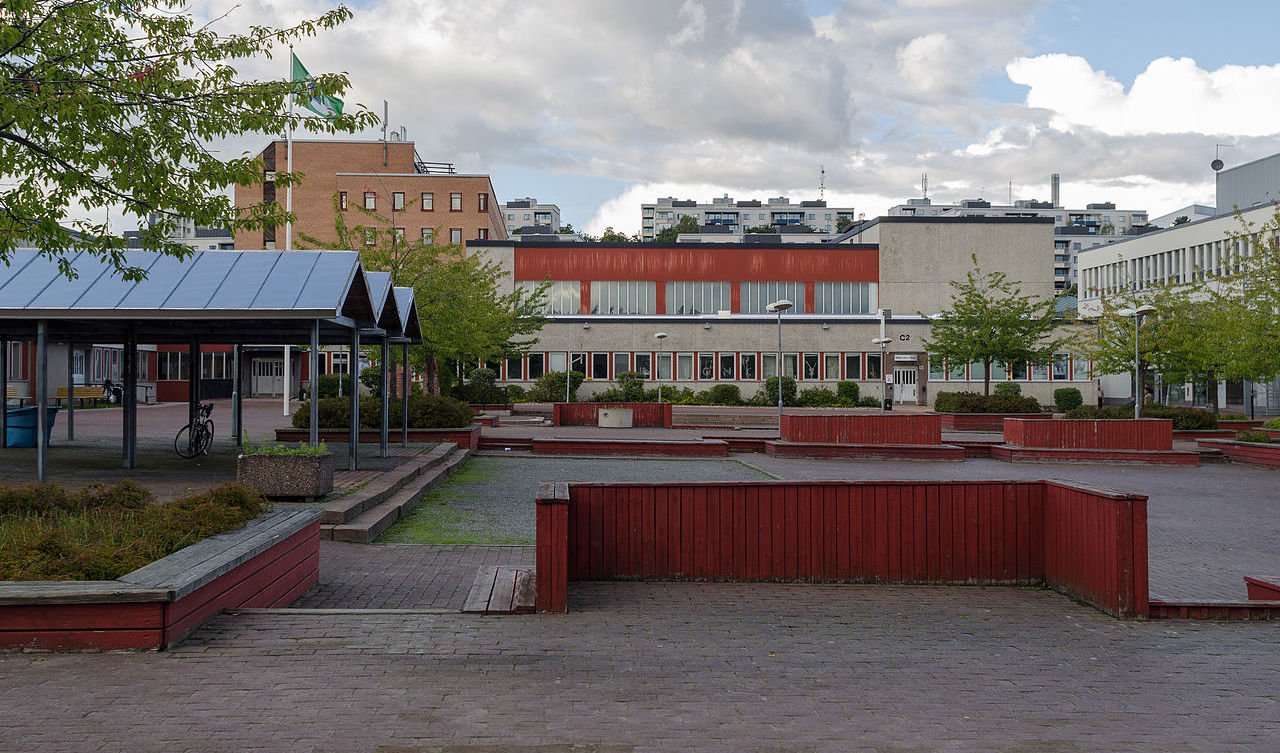 Totalt ska 535,5 miljoner allokeras till skolsatsningar detta år, för att inrätta särskilda akutskolor och motverka bus, stök och hotelser i klassrummen. Foto: Arild Vågen (CC BY-SA 4.0)