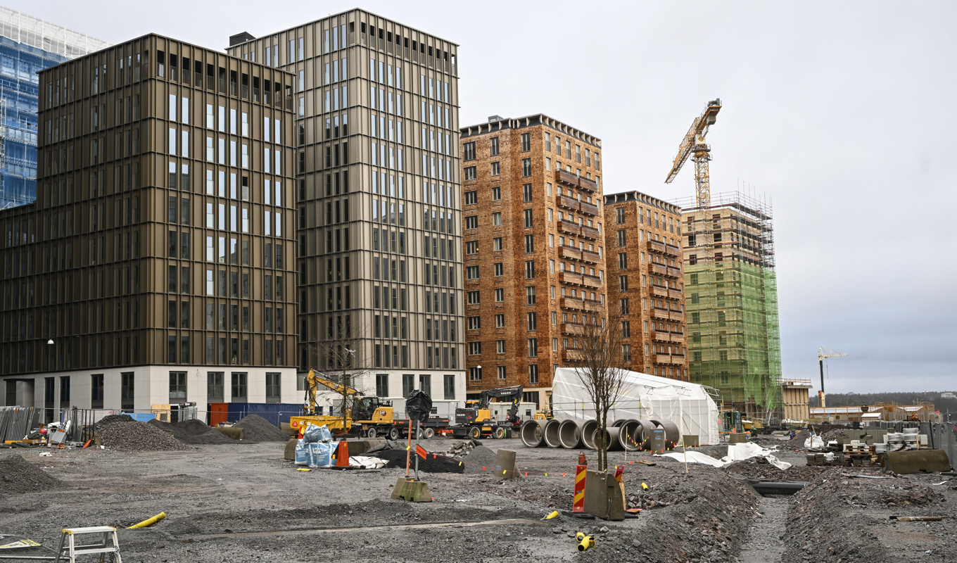 Prognosen för bostadsbyggandet under året ser mörk ut, enligt branschorganisationen Byggföretagen. Arkivbild. Foto: Anders Wiklund/TT
