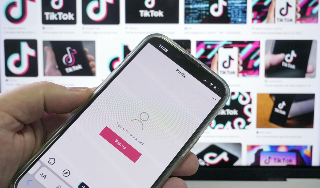 Kinesiska Tiktok får böta 12,7 miljoner pund i Storbritannien. Arkivbild. Foto: Rick Rycroft/AP/TT