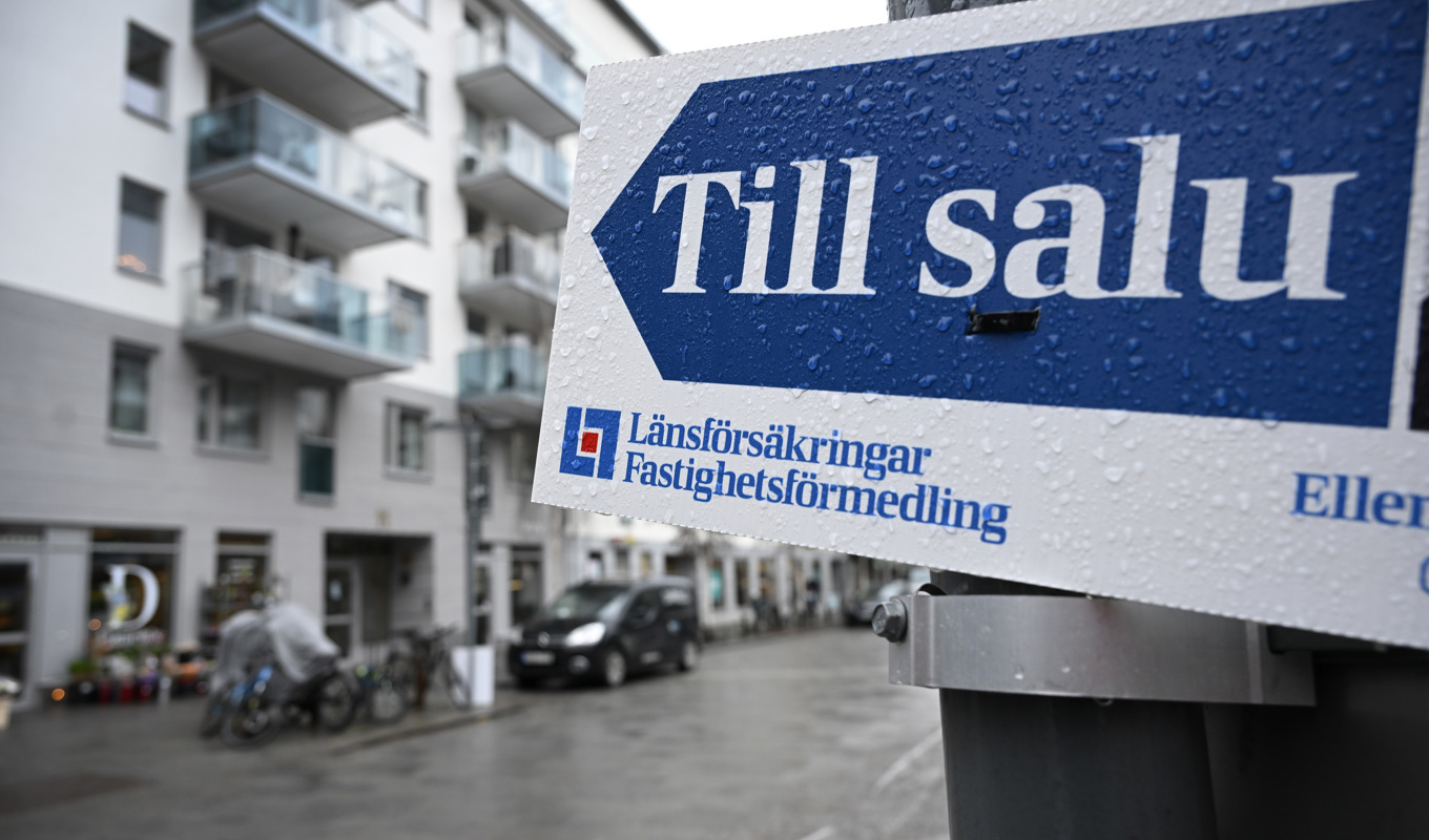 Bostadspriserna gick ner i april. Arkivbild. Foto: Anders Wiklund/TT