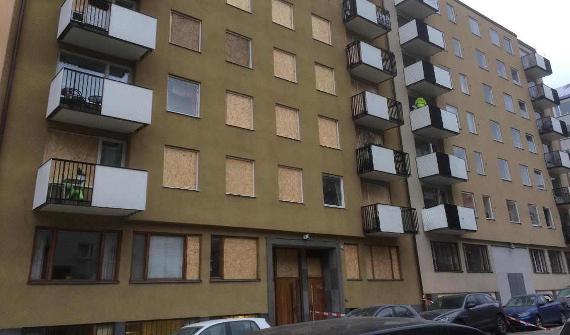 Här på Gyllenstiernsgatan i centrala Stockholm detonerade en kraftig bomb i januari 2020. Foto: Tony Lingefors