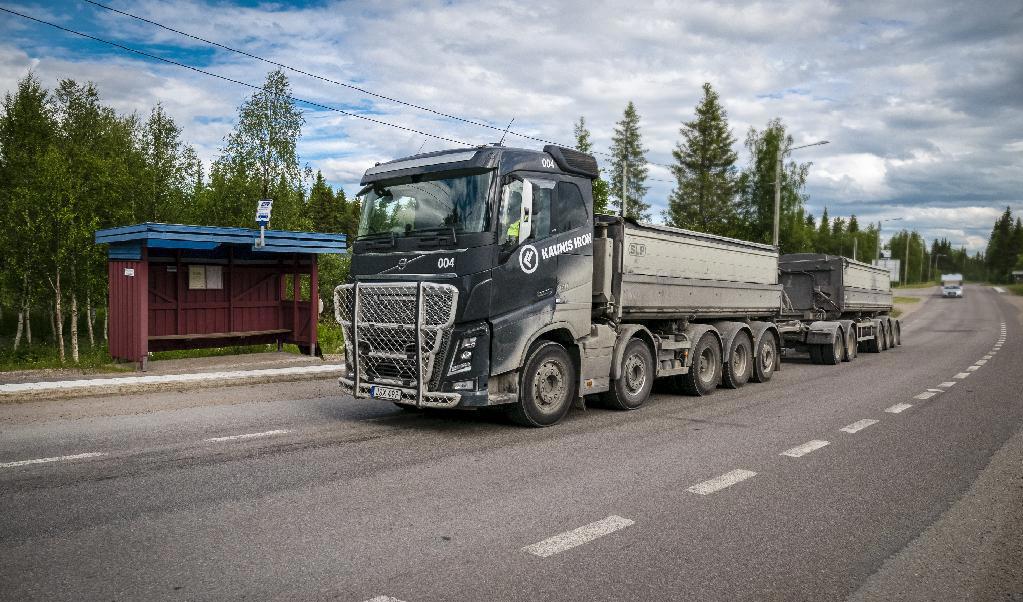 Var tionde statlig väg i landet är i mycket dåligt skick, enligt Transportföretagen. Foto: Bilbo Lantto