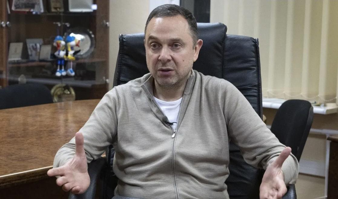 Ukrainas idrottsminister Vadym Gutzeit motsätter sig att ryska idrottare ska tillåtas att tävla i Paris-OS 2024.Foto: Efrem Lukatsky/AP/TT