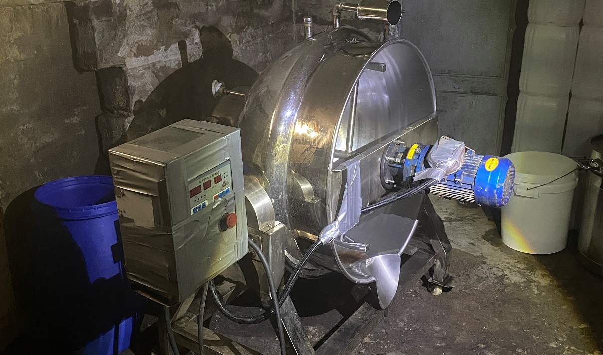 Maskin för blandning av vattenpipstobak. Foto: Tullverket