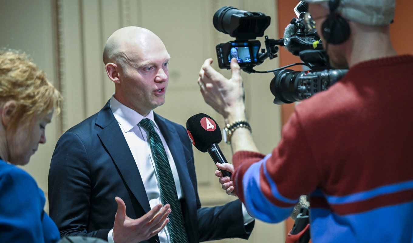 Finansmarknadsminister Niklas Wykman (M) har haft kontakter med institutionella investerare om det pressade läget på fastighetsmarknaden. Arkivbild. Foto: Fredrik Sandberg/TT