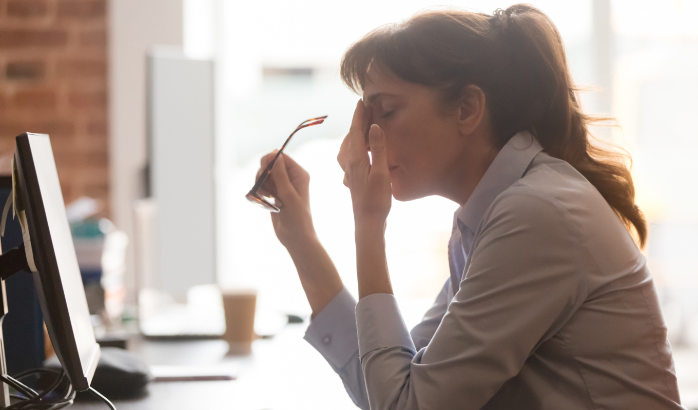Så kallade toxiska chefer har stor negativ påverkan på medarbetarnas hälsa och välmående. Foto: fizkes/Shutterstock