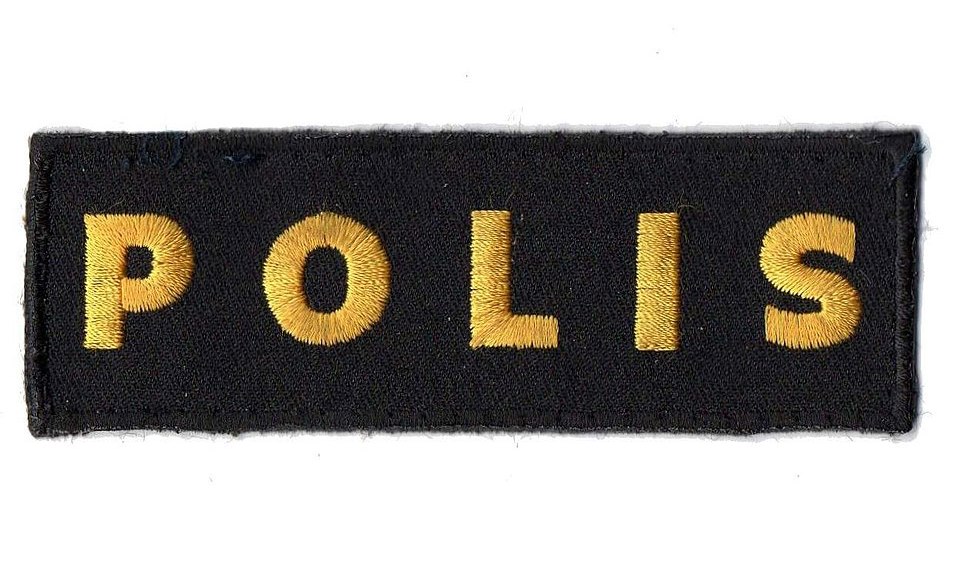 13 personer (nio män och fyra kvinnor) åtalas i Malmö tingsrätt för att ha uppträtt som polis. Foto: Dave Conner (CC BY 2.0)