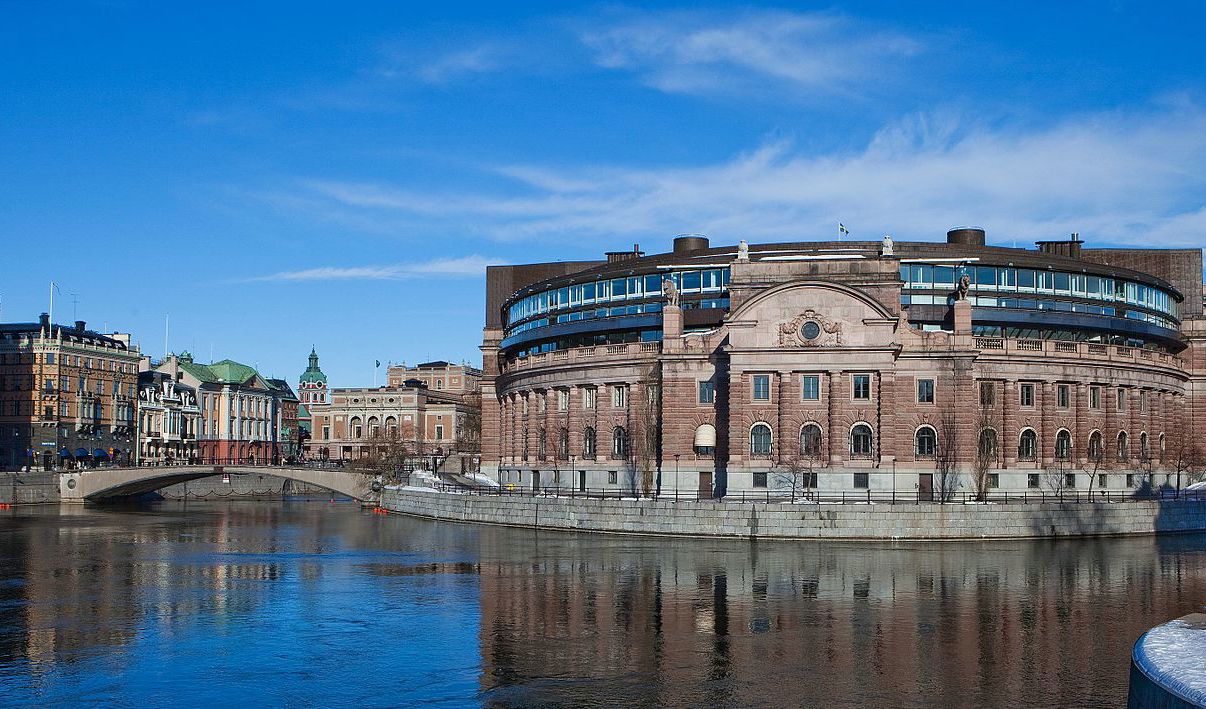 Regeringen har beslutat om en lagrådsremiss, vilken, om den antas, kommer ge regeringen rätt att frysa tillgångar för förmodade terrorister. Foto: Bengt Nyman (CC BY 3.0)