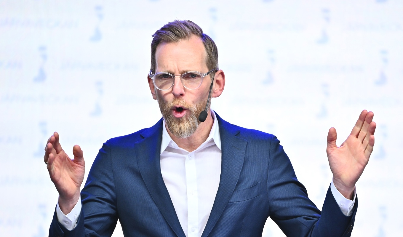 Kristdemokraternas Jakob Forssmed talade på Järvaveckan under lördagen. Foto: Claudio Bresciani/TT