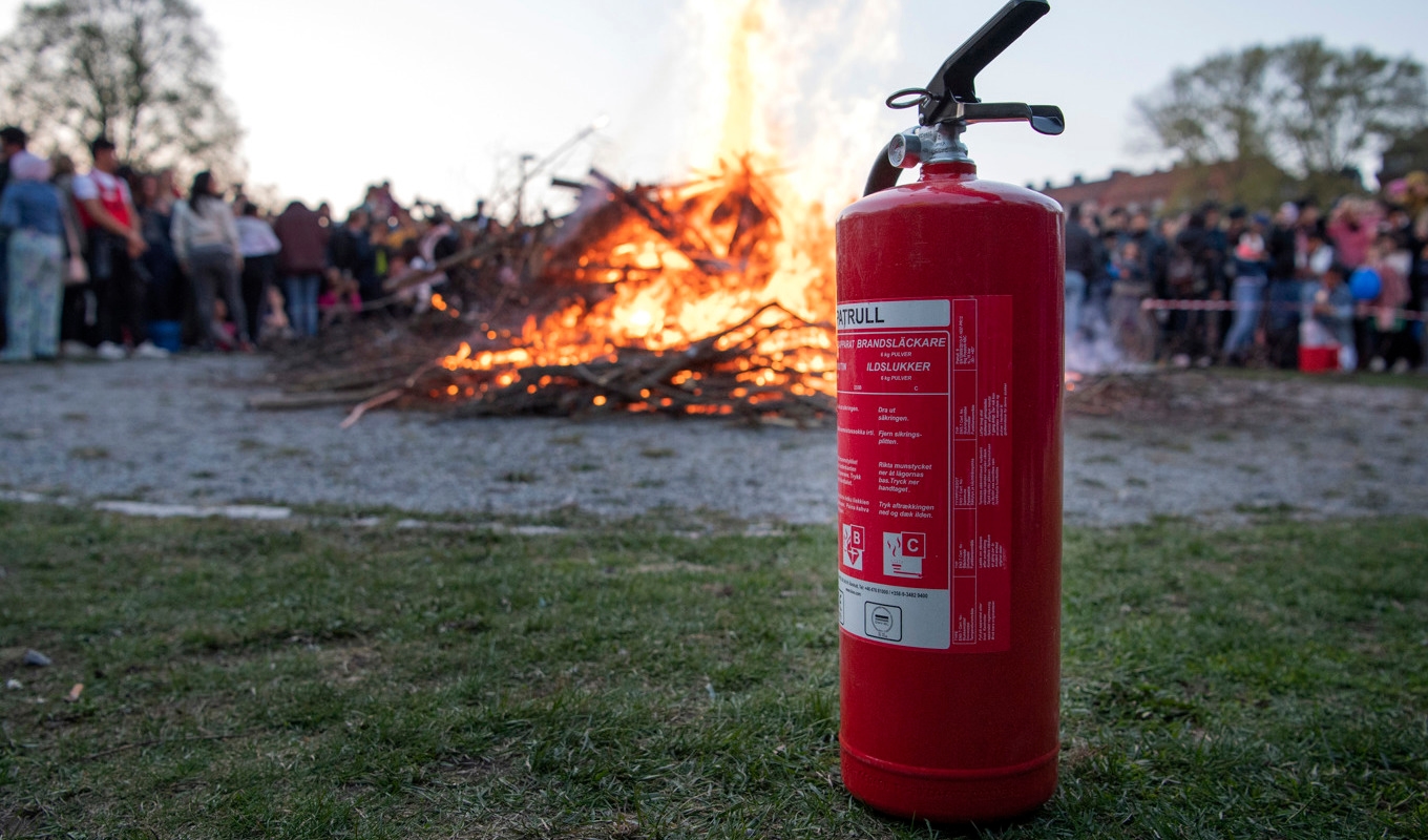 Det varma torra vädret har lett till fler eldningsförbud i Sverige. Arkivbild. Foto: Jessica Gow/TT