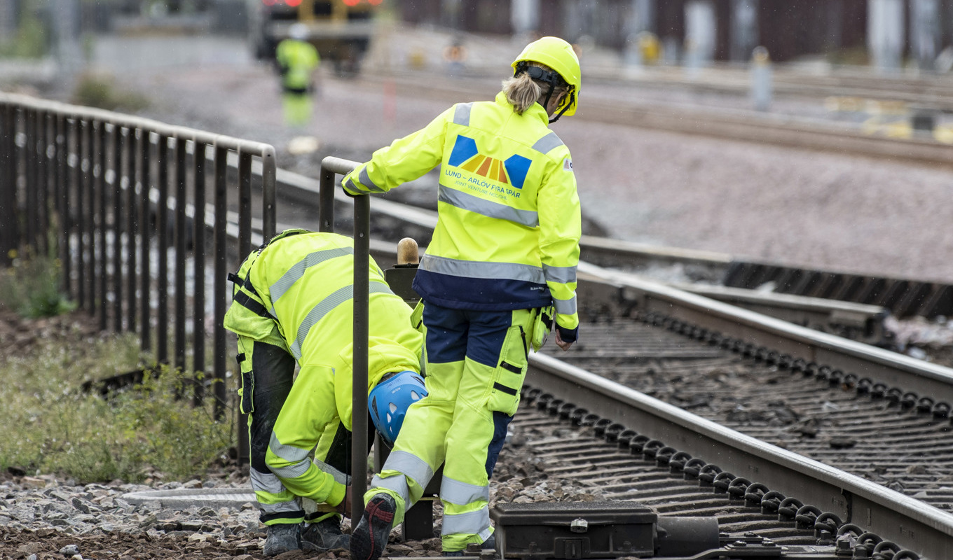 Underhållsarbetet på Södra stambanan skulle ha varit klart på måndagsmorgonen, men har dragit ut på tiden. Arkivbild. Foto: Johan Nilsson/TT