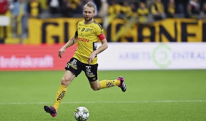 Elfsborg, anfört av lagkaptenen Johan Larsson, verkar nu vara tillräckligt starkt för att utmana Malmö FF om guldet.Foto: Björn Larsson Rosvall/TT