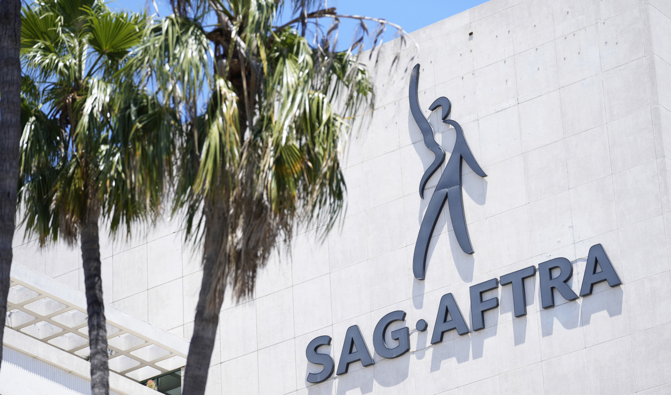 Skådespelarfacket SAG-AFTRA vill att ersättningar anpassas efter det nya strömningslandskapet som lett till lägre ersättningar. Foto: Chris Pizzello/AP/TT