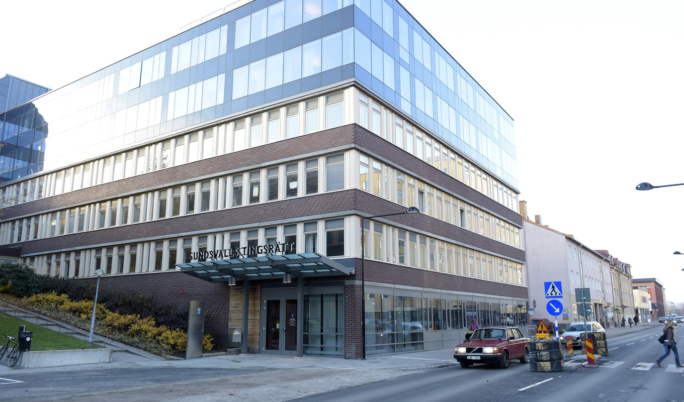 Fem män misstänkta för mordförsök har häktats av tingsrätten i Sundsvall. Arkivbild. Foto: Fredrik Sandberg/TT