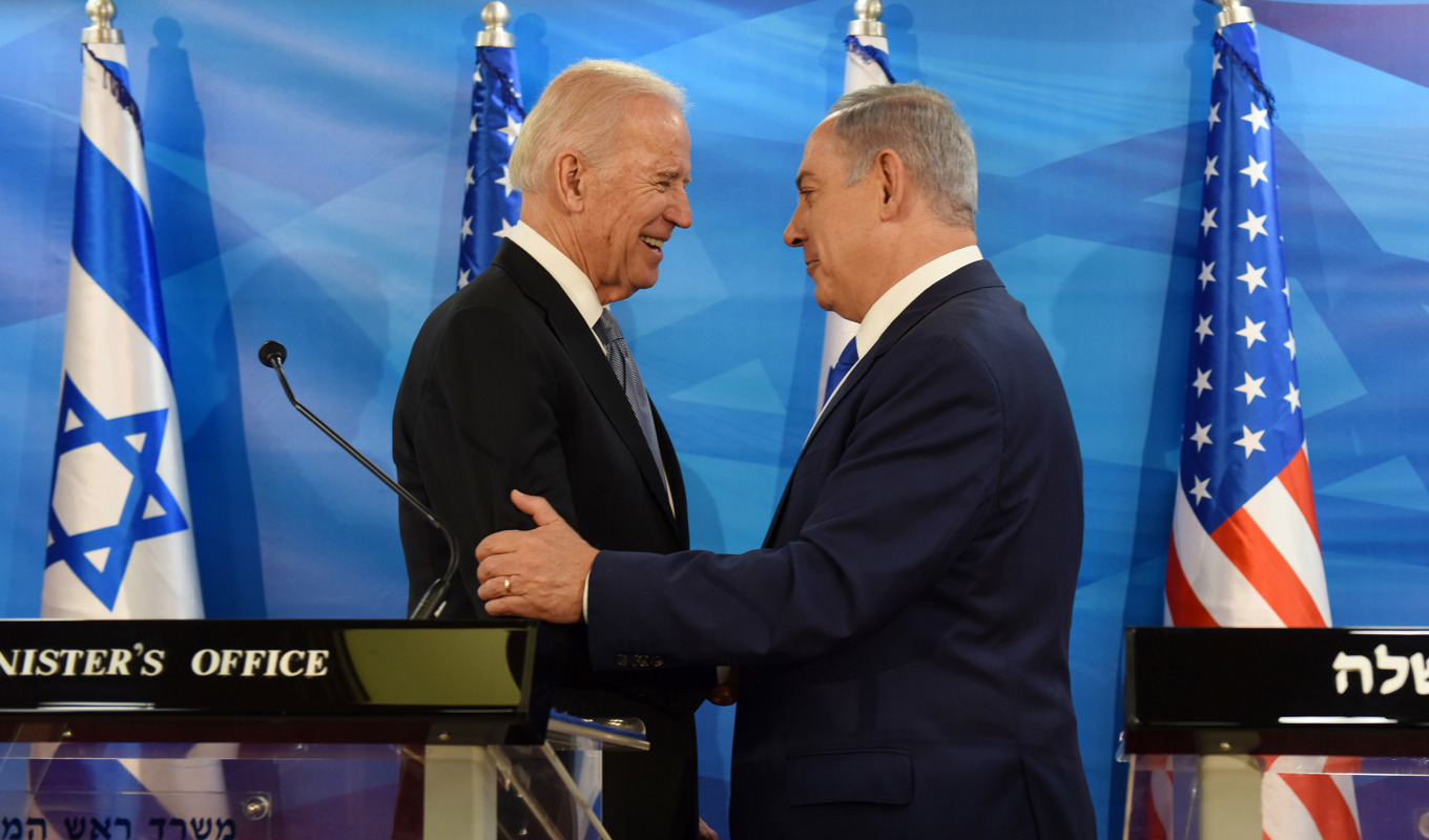USA:s president Joe Biden (till vänster) under den tid han var vicepresident möter Israels premiärminister Benjamin Netanyahu. Arkivbild från 2016. Foto: Debbie Hill/AP/TT