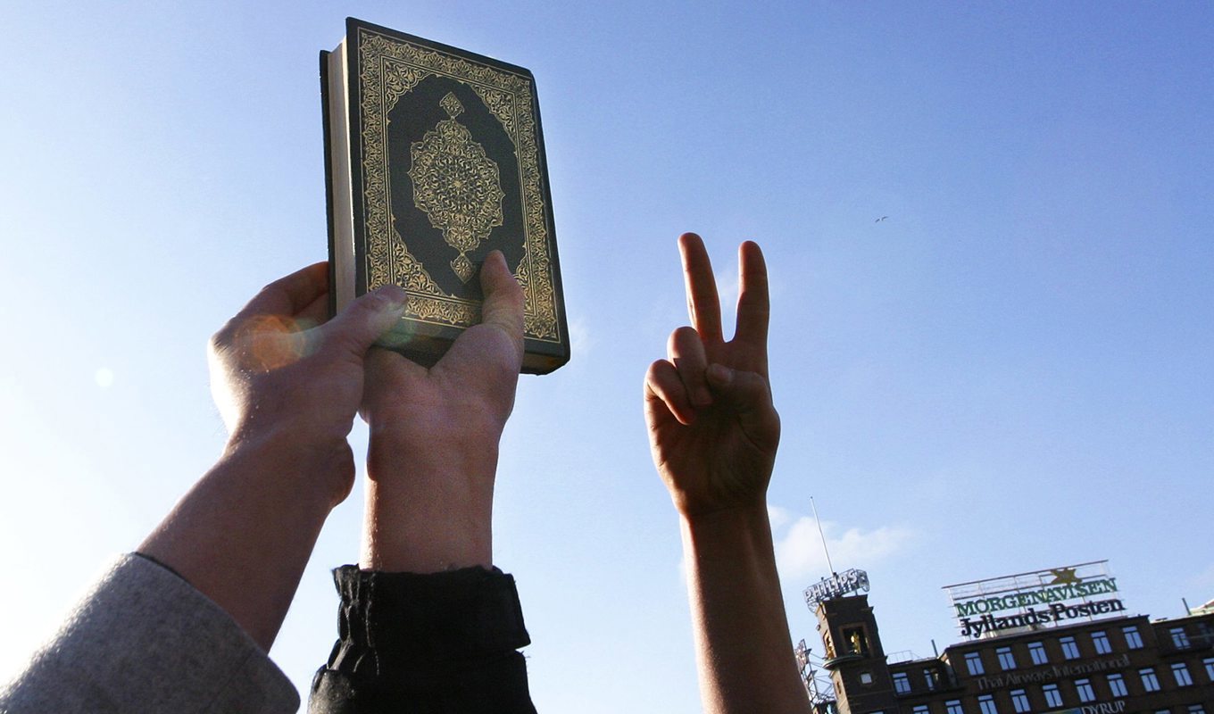 Saudiarabien har kallat upp Danmarks charge d'affaires och kräver att landet ska stoppa koranbränningar. Foto: John McConnico/AP/TT