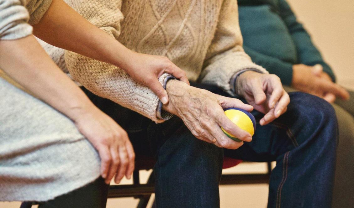 Flera kommuner har problem med trygghetslarmen för äldre. Foto: Pixabay