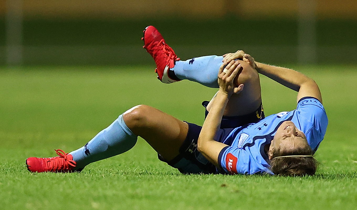 Australiska Ellie Brush slet av främre korsbandet och gjorde comeback efter den åtta månaders långa rehabträning som följde efter operationen. Då skadade hon åter knät svårt. Foto: Paul Kane/Getty Images