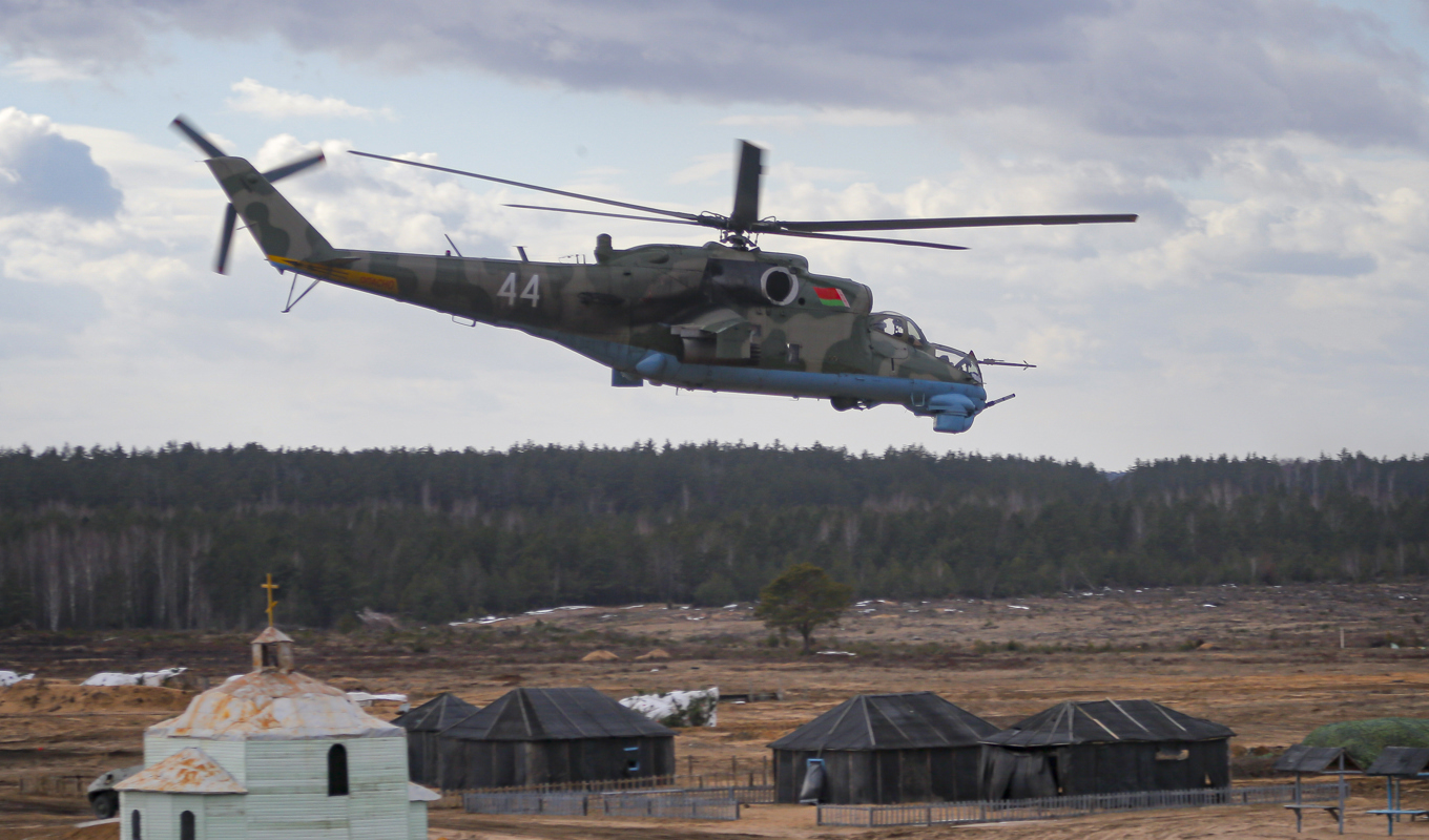 En belarusisk militärhelikopter. Arkivbild. Foto: Alexander Zemlianichenko Jr/AP/TT