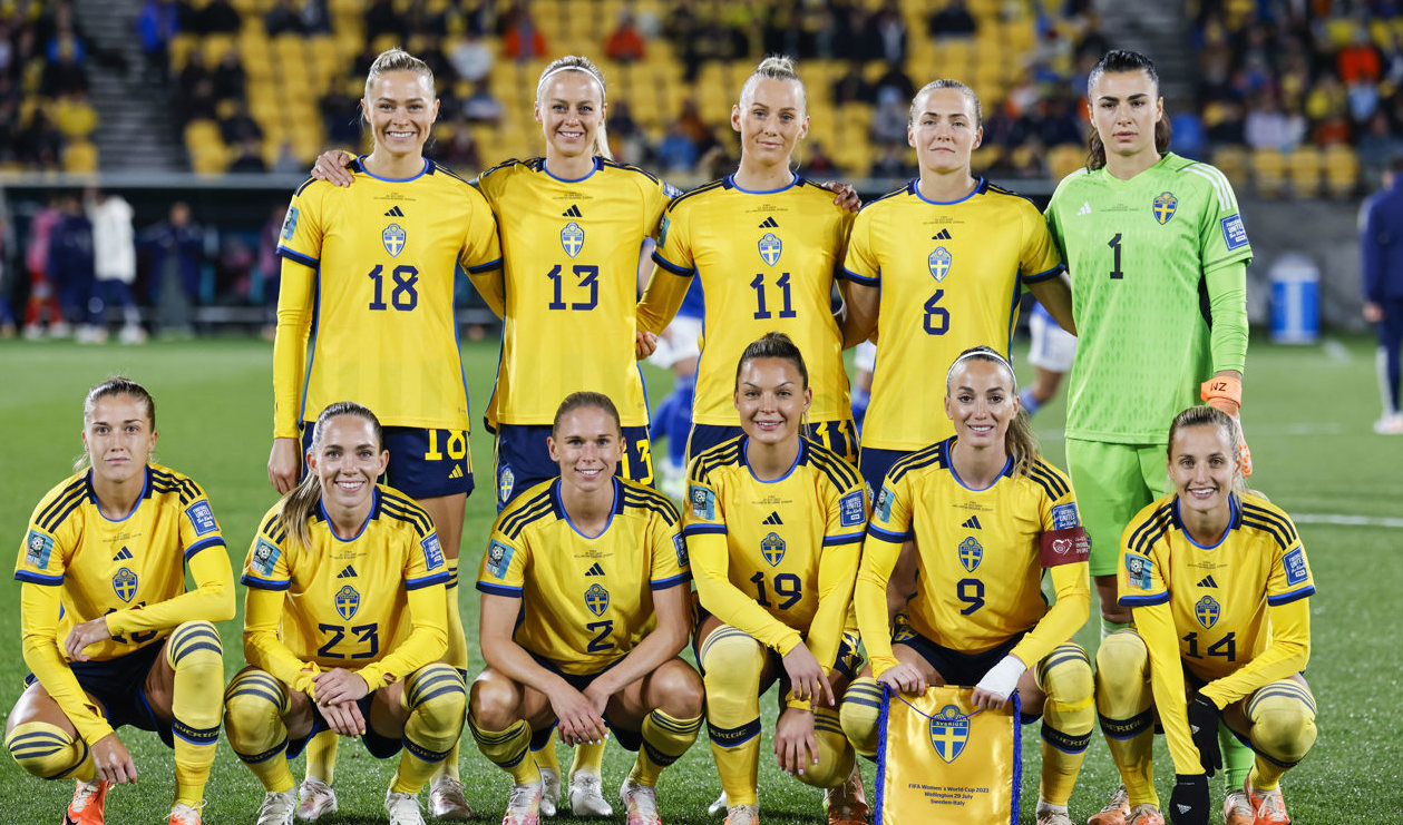 Sveriges startelva i åttondelsfinalen mot USA i fotbolls-VM. Samma elva som startade de två inledande gruppspelsmatcherna. Foto: Christine Olsson/TT