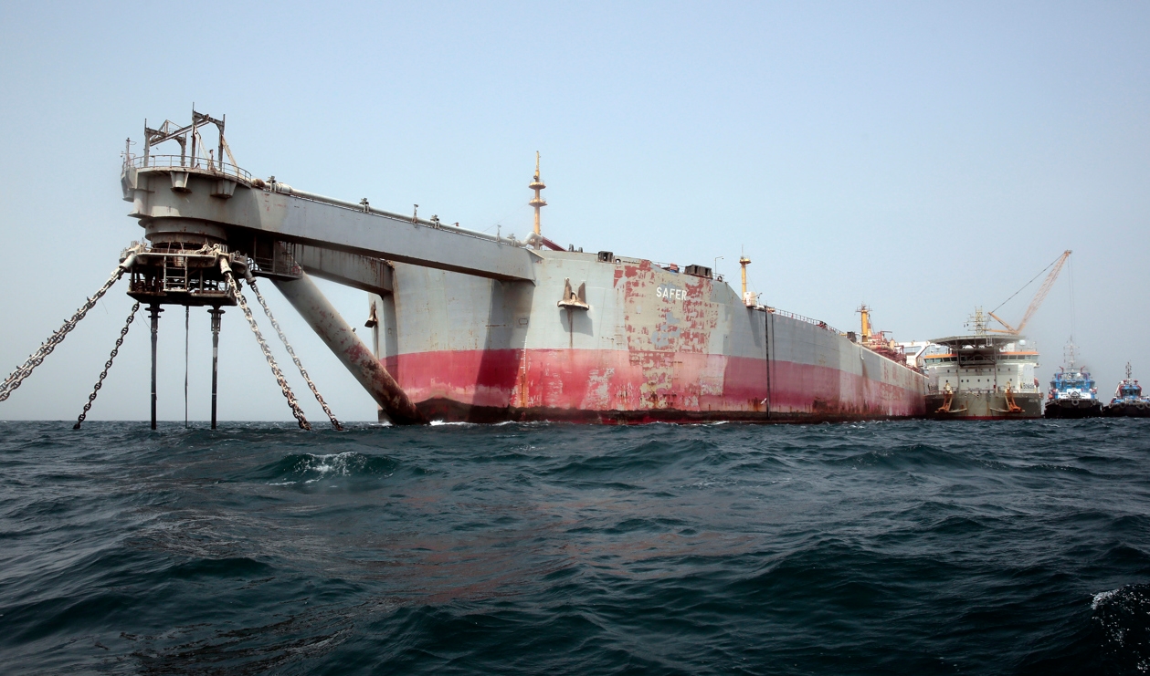 Oljetankern FSO Safer har slutligen tömts på olja. Foto: Osamah Abdulrahman/AP/TT