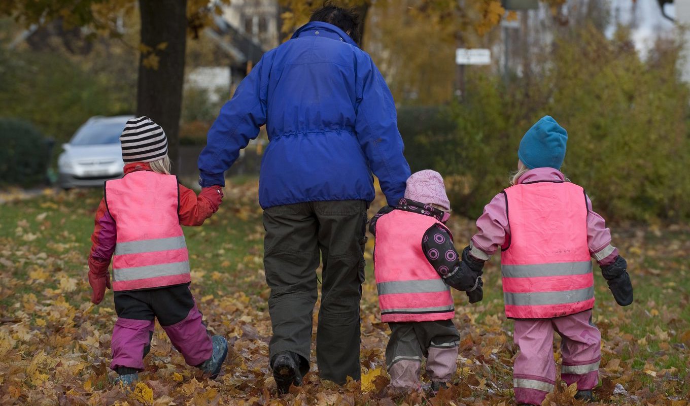 Antalet antagna till förskollärarlinjen i år är det lägsta på fyra år. Arkivbild. Foto: Jonas Ekströmer/TT