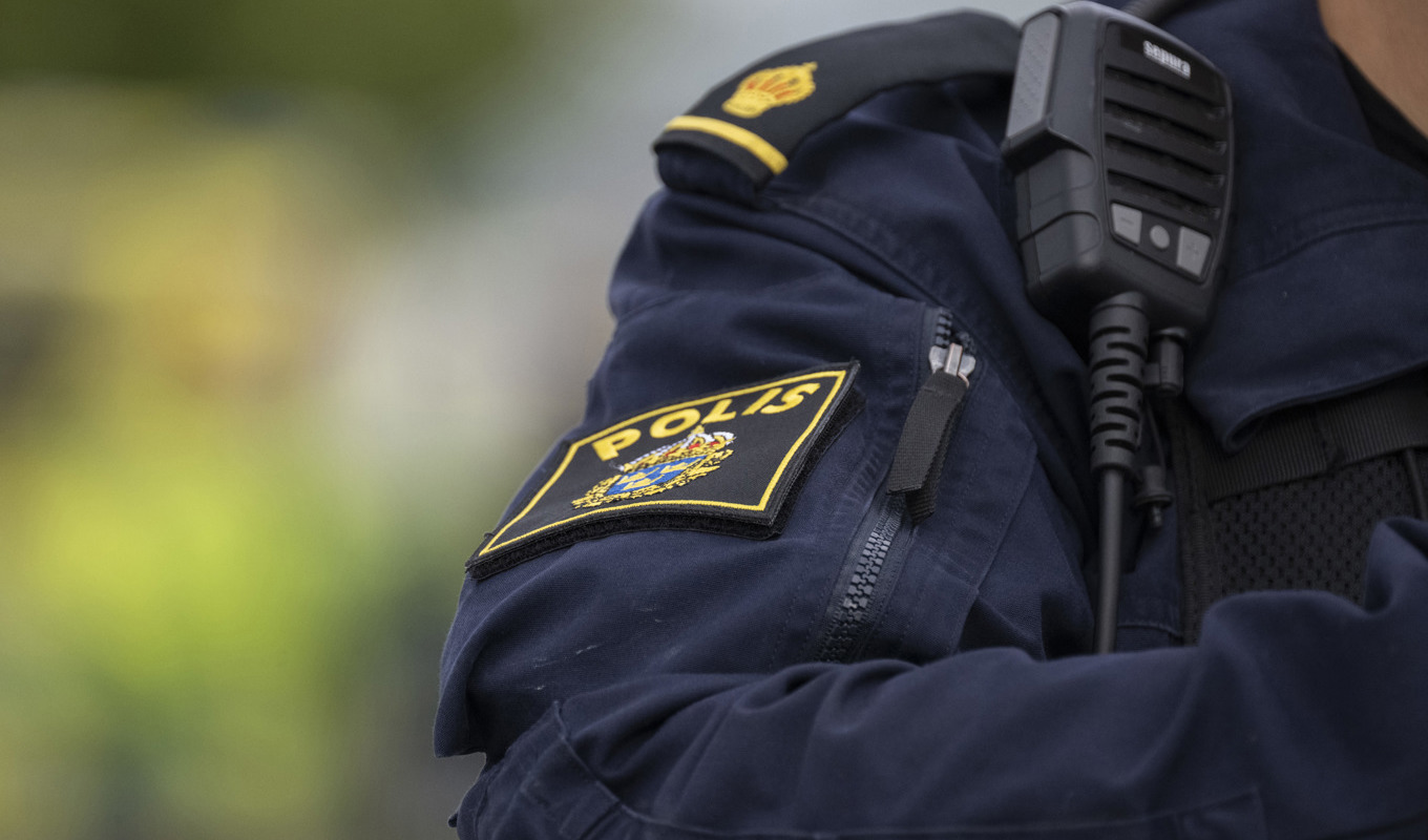 En man försökte putta ner en flicka på tågspåret under söndagskvällen. Arkivbild. Foto: Johan Nilsson/TT