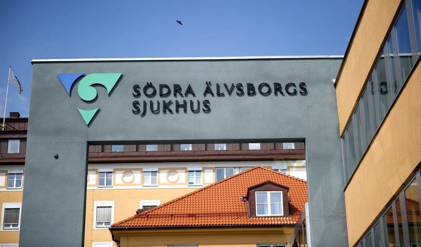 En man avled på akuten på Södra Älvsborgs sjukhus i Borås sedan han trillat ur sin säng. Arkivbild. Foto: Björn Larsson Rosvall/TT