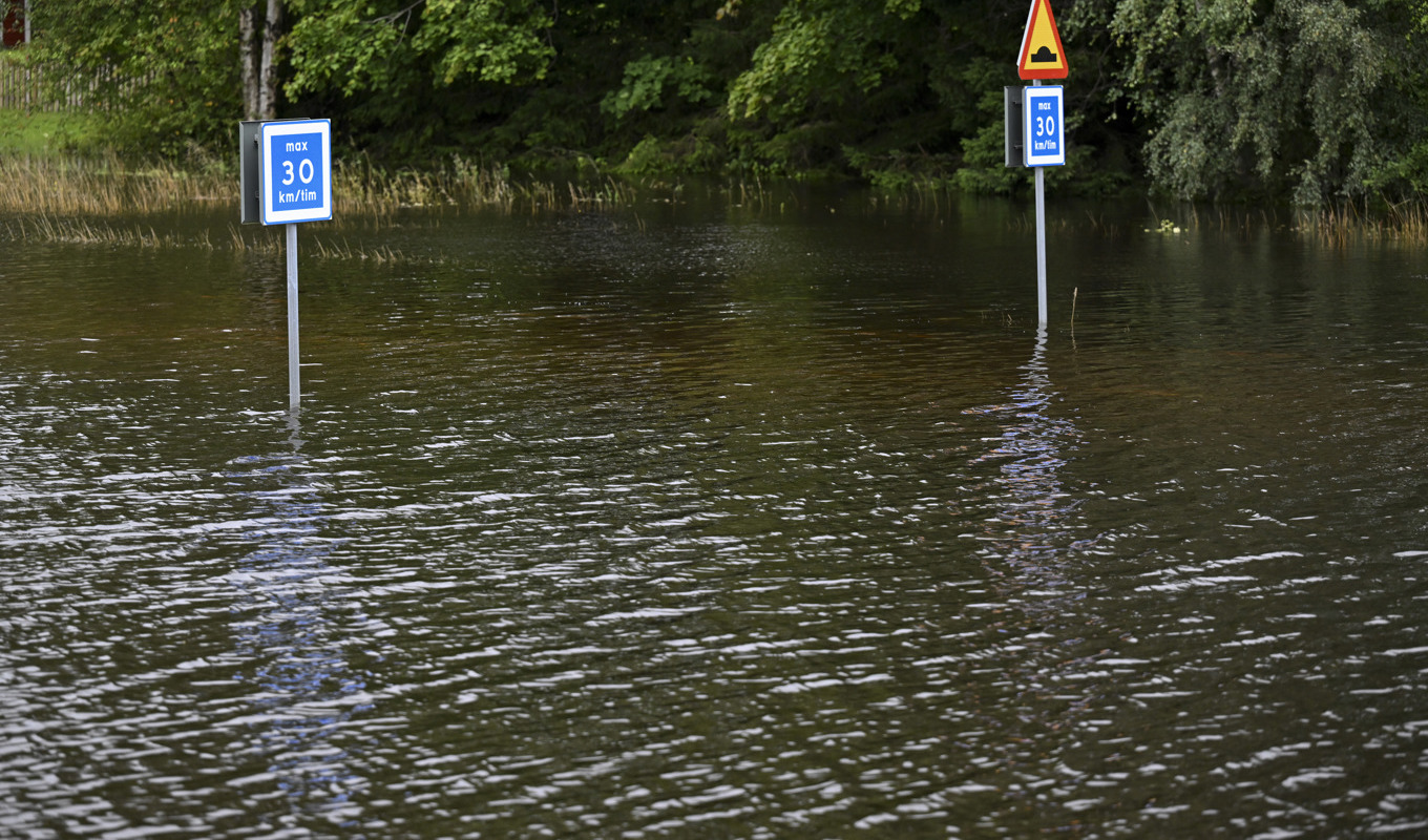 Det nya ovädret kan slå hårdare mot områden som redan drabbats av översvämning. Arkivbild. Foto: Björn Larsson Rosvall/TT