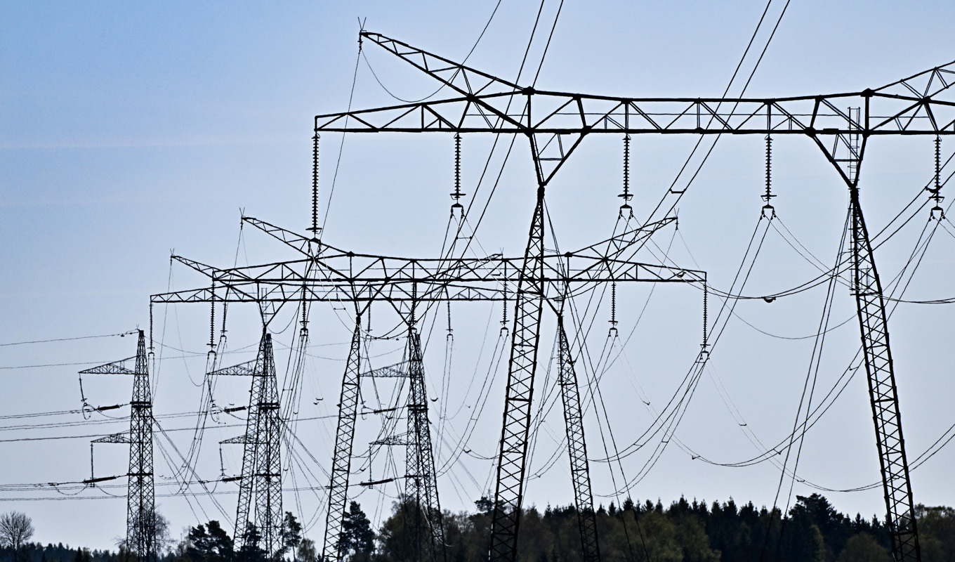 Elpriserna drar i väg uppåt på måndag, enligt prissättningen på elbörsen Nord Pool. Arkivbild Foto: Jonas Ekströmer/TT