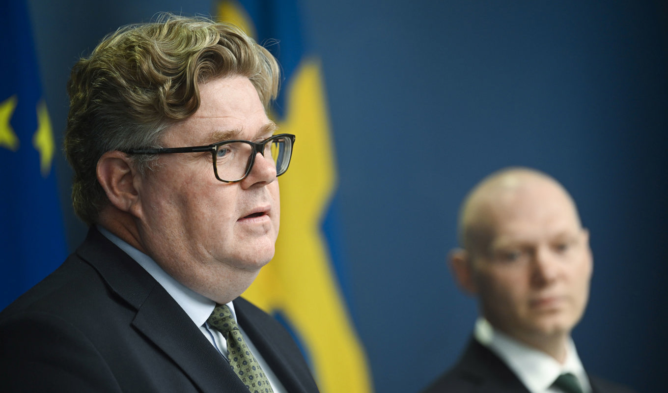 Justitieminister Gunnar Strömmer och finansmarknadsminister Niklas Wykman vid pressträffen. Foto: Fredrik Sandberg/TT