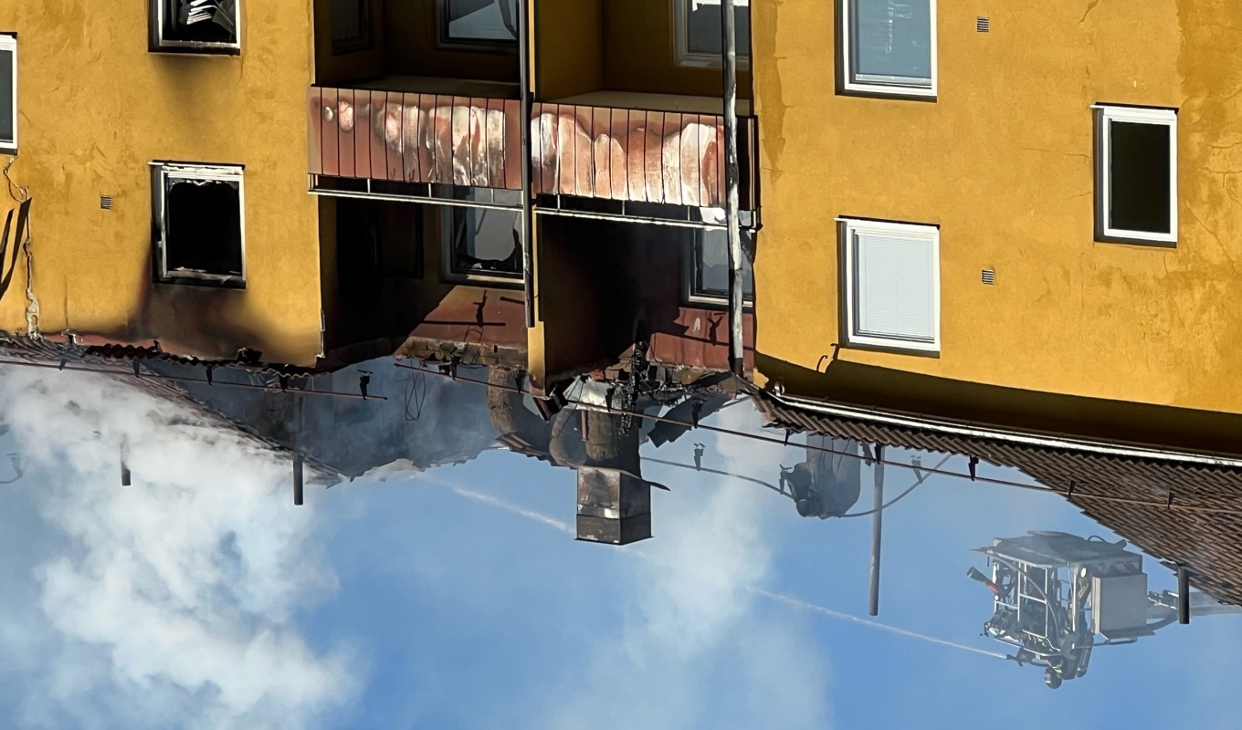 En tredje person har anhållits misstänkt för inblandning i explosionen i ett bostadshus i Norrköping. Foto: Fredrik Schlyter/TT