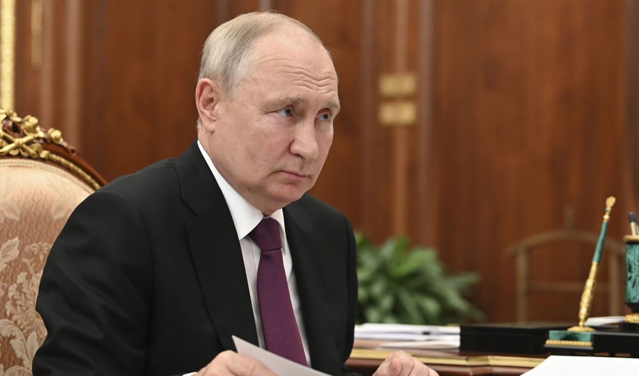 Ryske presidenten Vladimir Putin vill nå "teknisk suveränitet" genom AI-satsningar. Foto: Mikhail Klimentyev/Sputnik Kreml via AP/TT