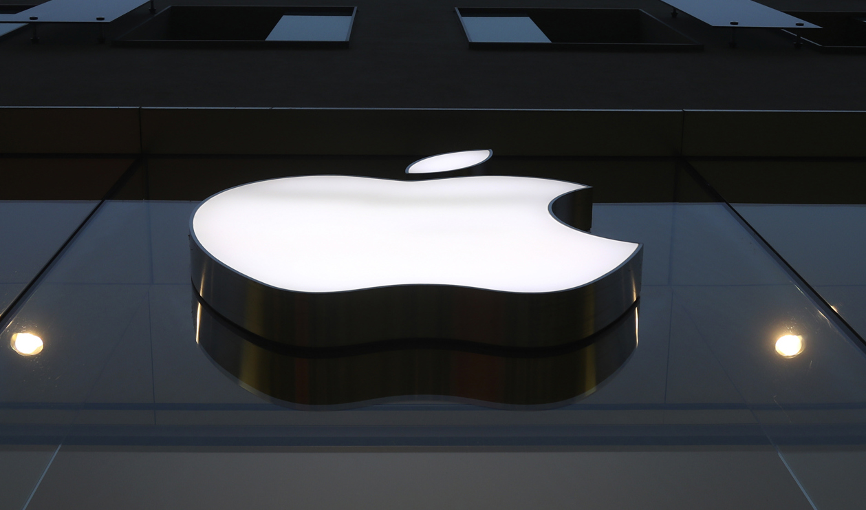 Apple får inte längre sälja telefonen Iphone 12 i Frankrike. Arkivbild. Foto: Matthias Schrader/AP/TT