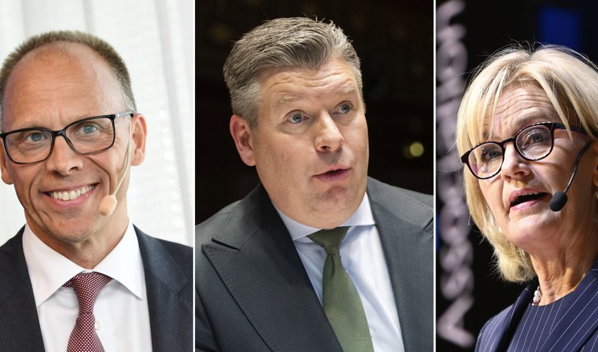 Fyra storbanksdirektörer som kan bättre. Från vänster Frank Vang-Jensen, vd Nordea, Johan Torgeby, vd SEB, Carina Åkerström, vd Handelsbankenoch Jens Henriksson, vd på Swedbank. Arkivbilder. Foto: TT