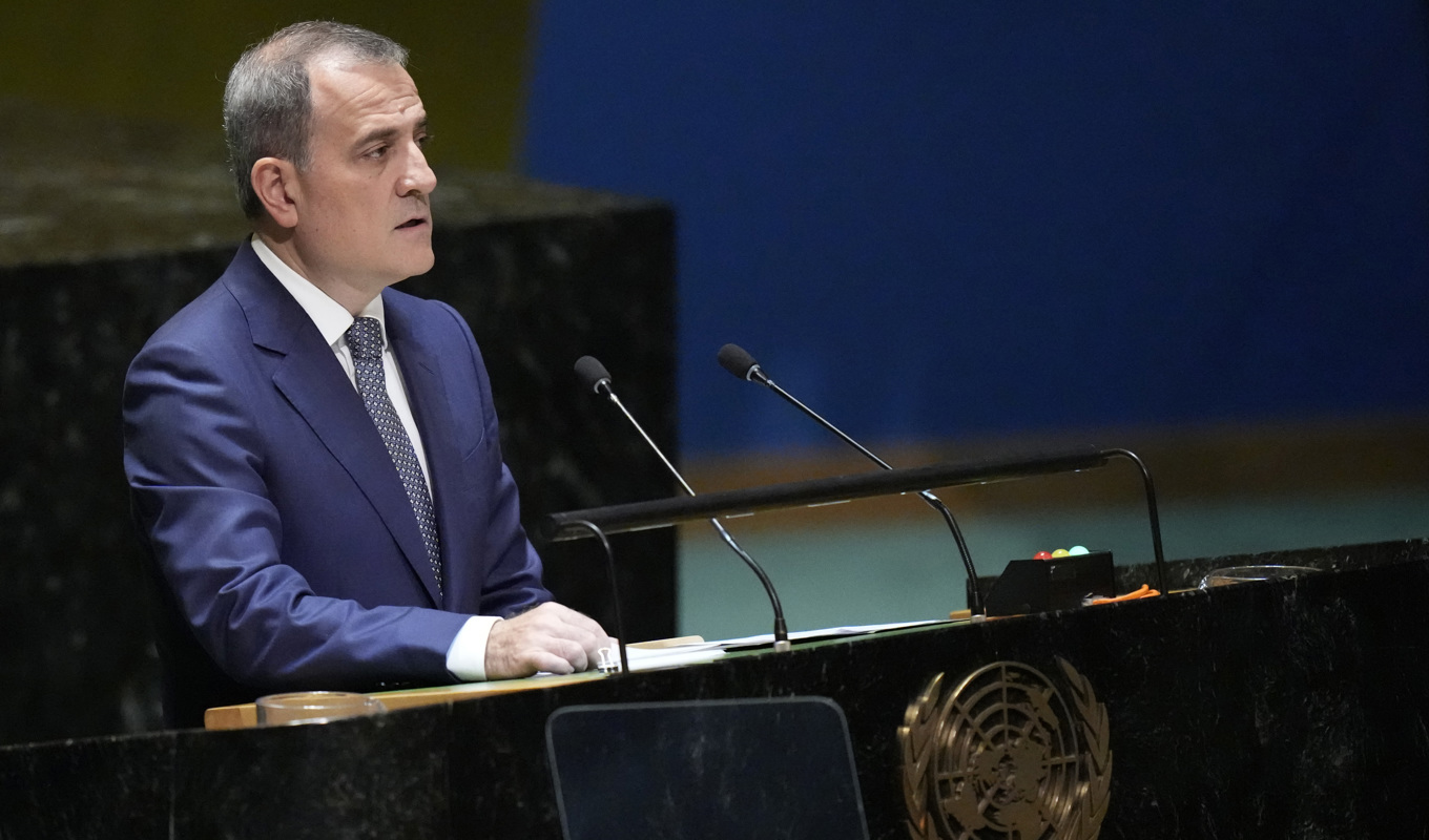 Azerbajdzjans utrikesminister Jejhun Bajramov hävdade i sitt tal till FN:s generalförsamling på lördagen att etniska armenier i Nagorno-Karabach ska behandlas jämlikt. Foto: Mary Altaffer/AP/TT