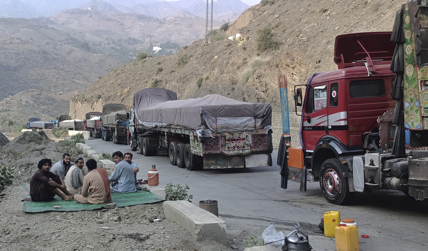 Sedan talibanerna tog makten i Afghanistan 2021 har 600|000 afghaner tagit sig till Pakistan. Arkivbild. Foto: Qazi Rauf/AP/TT