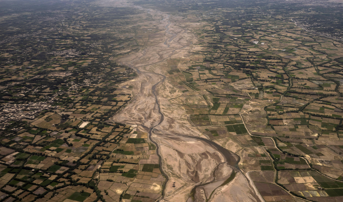 Jordbävningar är inte helt ovanliga i Heratprovinsen i västra Afghanistan. Flygbild från tidigare i år. Foto: Rodrigo Abd/AP/TT