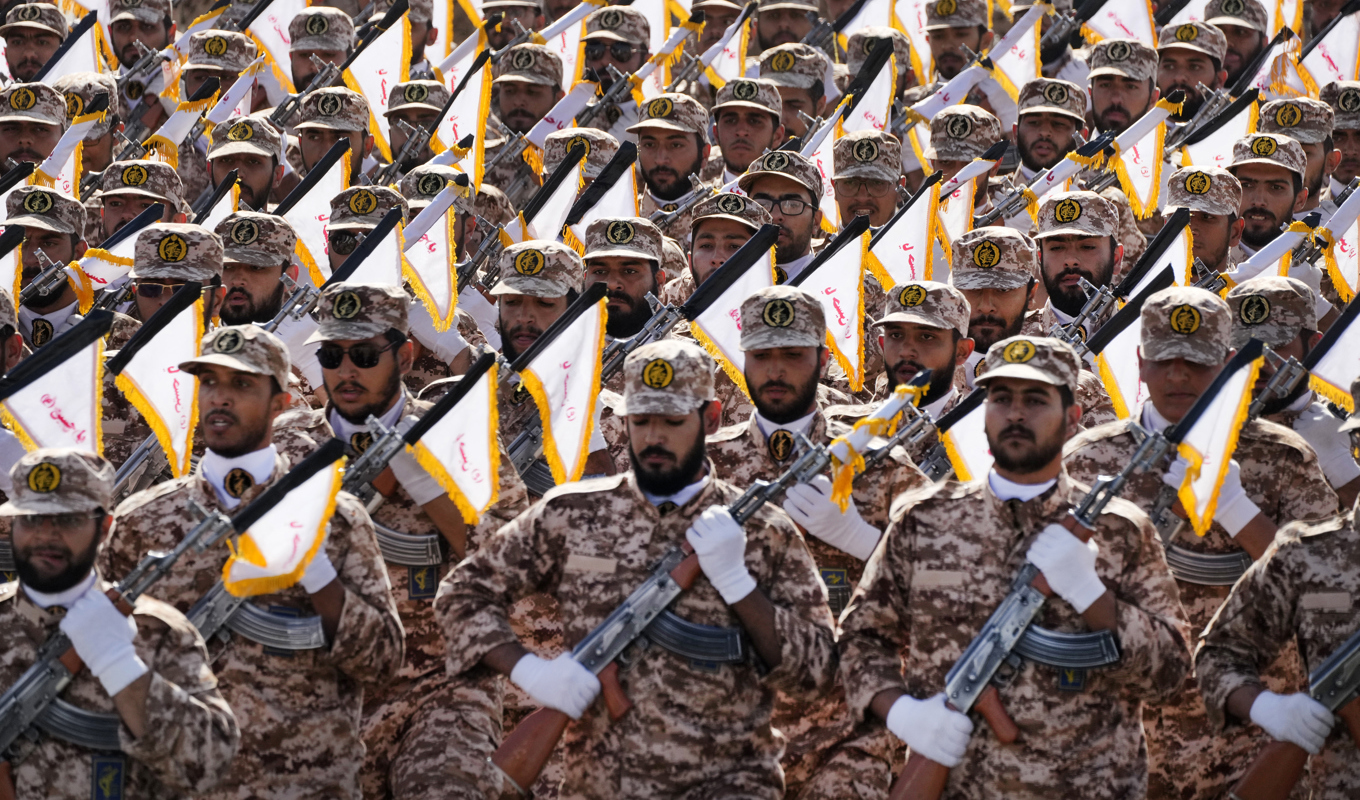Soldater tillhörande Irans revolutionsgarde vid en årlig militärparad. Arkivbild. Foto: Vahid Salemi