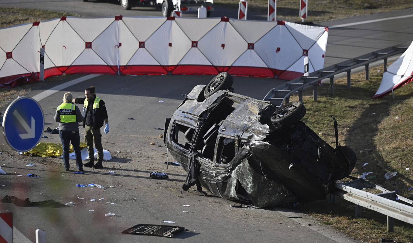 Fordonet välte när det körde av en motorväg i hög fart. Arkivbild. Foto: Sven Hoppe/AP/TT