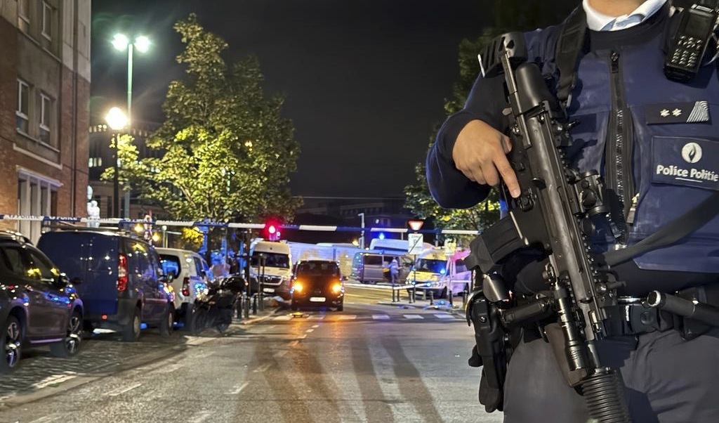 Polisavspärrningar i centrala Bryssel. Foto: Sylvain Plazy/AP/TT