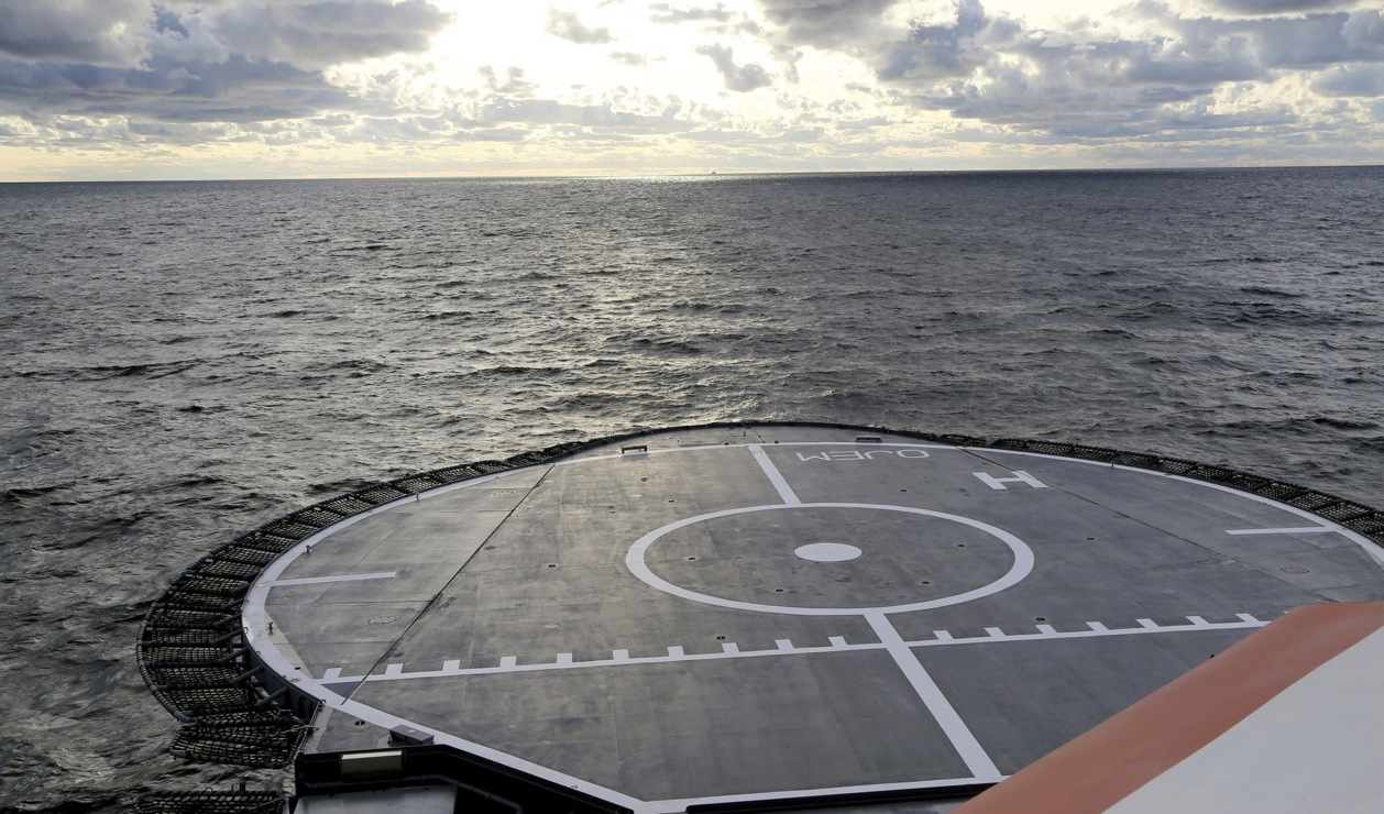 Ett av den finländska kustbevakningens fartyg som i förra veckan var på plats där gasledningen Balticconnector har sprungit läck. Bilden har distribuerats av kustbevakningen. Arkivbild. Foto: Finlands kustbevakning/Lehtikuva via AP/TT